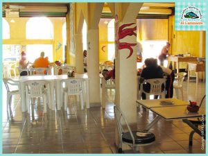 El Caminante mariscos ambiente